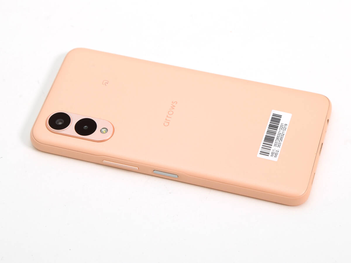 美品 arrows FCG02 64GB 初期化済み 判定○ キャリア：AU スマートフォン