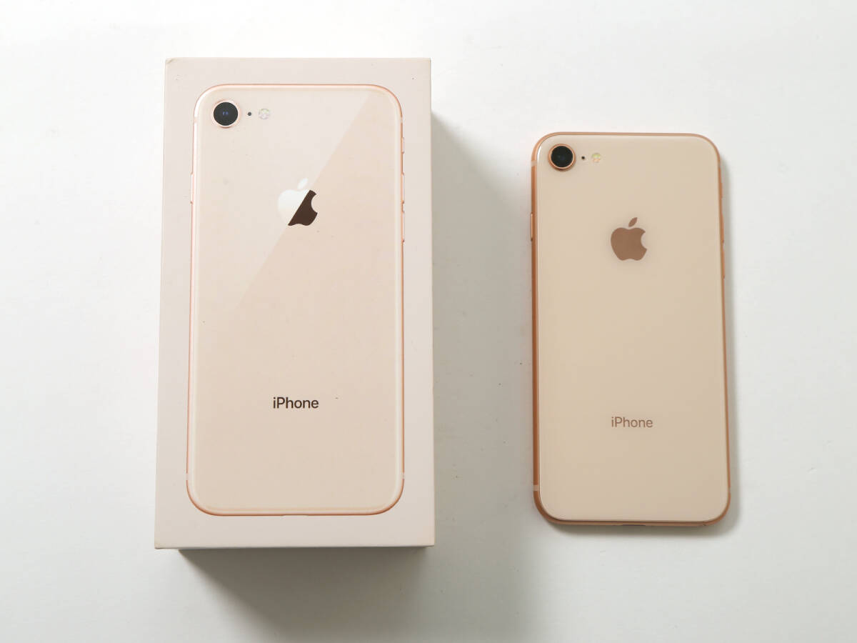動作品 iPhone 8 64GB MQ7A2J/A 初期化済み 判定〇 キャリア：SoftBank