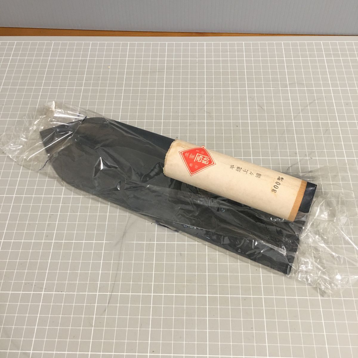 管壱ね② 西勘 半焼上ヶ浦鏝 300mm 左官鏝 こて 職人道具 問屋店舗引き上げ長期保管品キズ汚れあり