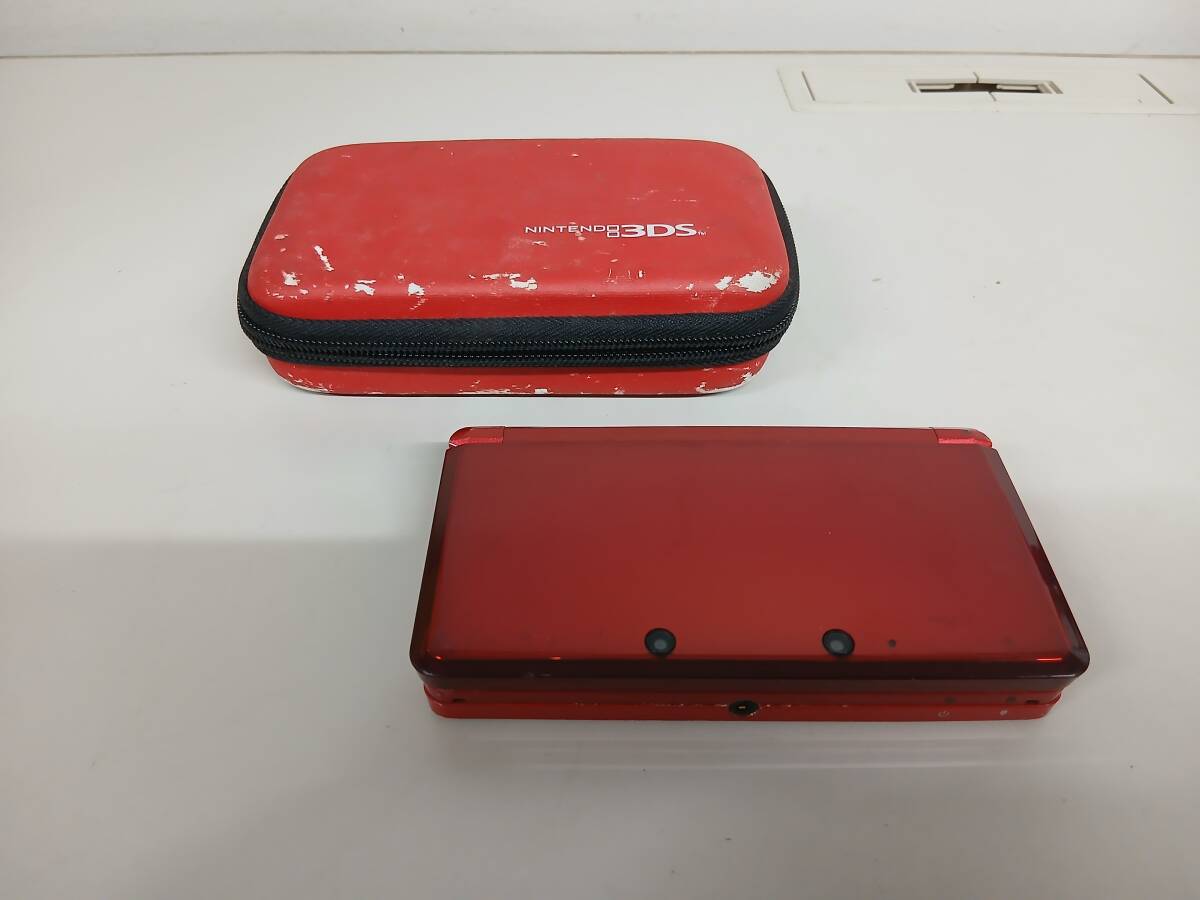 I2608-0888　任天堂　ニンテンドー　3DS　型番：CTR-001　携帯型ゲーム機　専用ソフト、ケース付き　ジャンク品　宅急便コンパクト