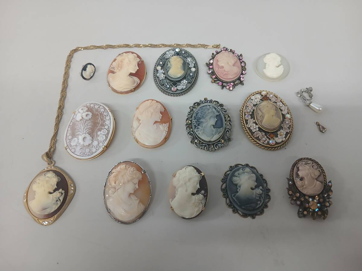 ロ2608-0972　Cameo　カメオアクセサリー　アンティーク調　ブローチ　ネックレス　イヤリング　コレクション　中古品　宅急便コンパクト