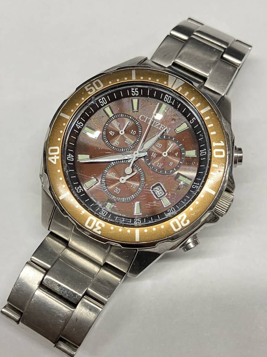 石2608-1066　腕時計　CITIZEN　H500-S064601　クロノグラフ　エコドライブ　シチズン　デイト　ブラウン 茶色系　中古品　ネコポス
