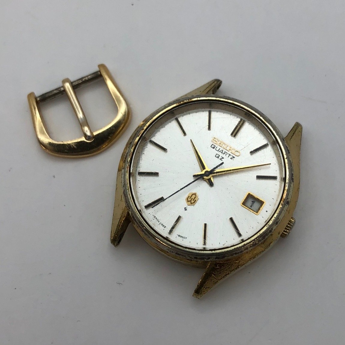 SEIKO/セイコー/QZ/0922-8000/3針/デイト/シルバー文字盤/ゴールドカラー/ラウンド/純正尾錠/クォーツ/メンズ腕時計/ジャンク/S003