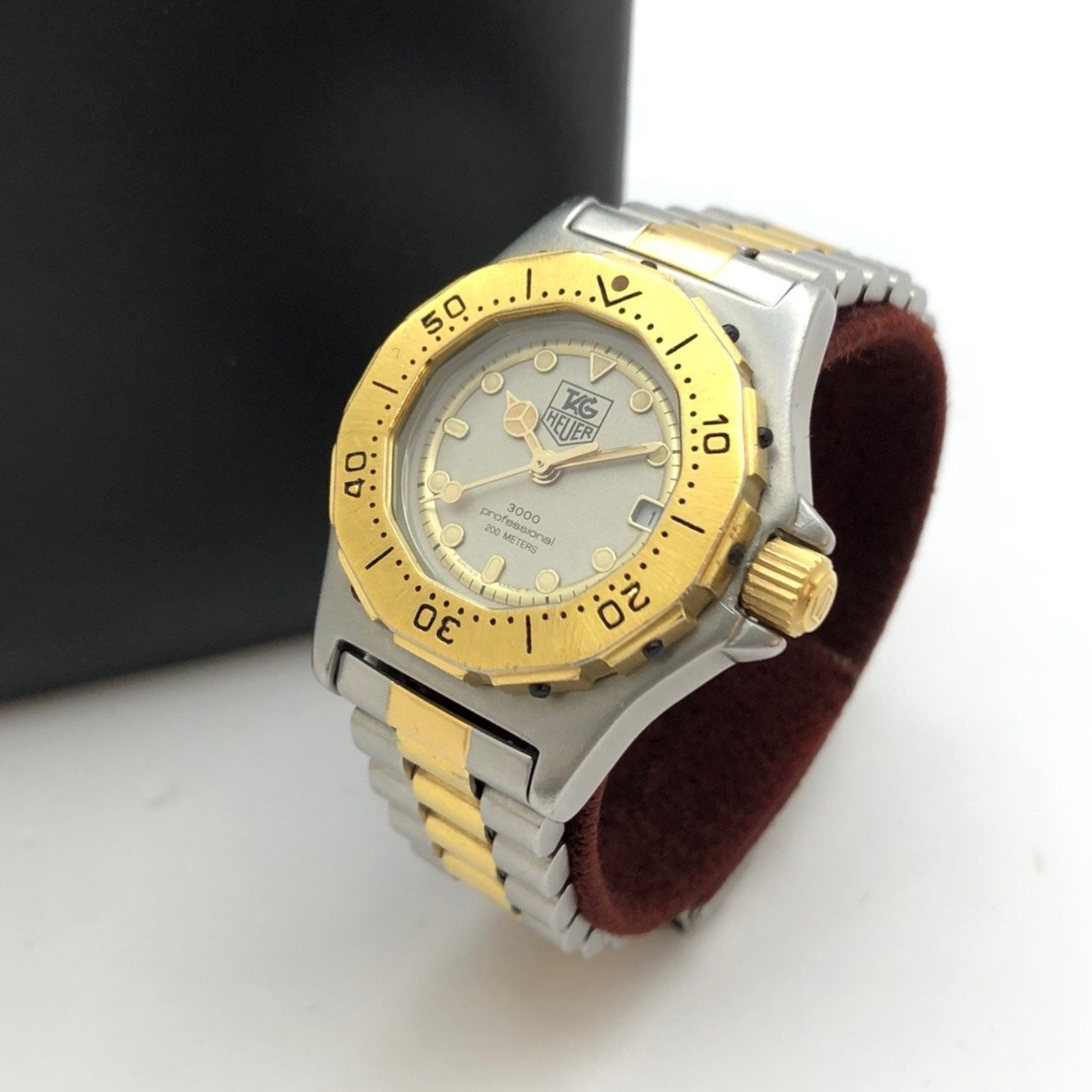 1円～/TAG HEUER/タグホイヤー/professional/3000/934.208/3針/デイト/200M/箱付/クォーツ/レディース腕時計/稼動品/ジャンク/S021