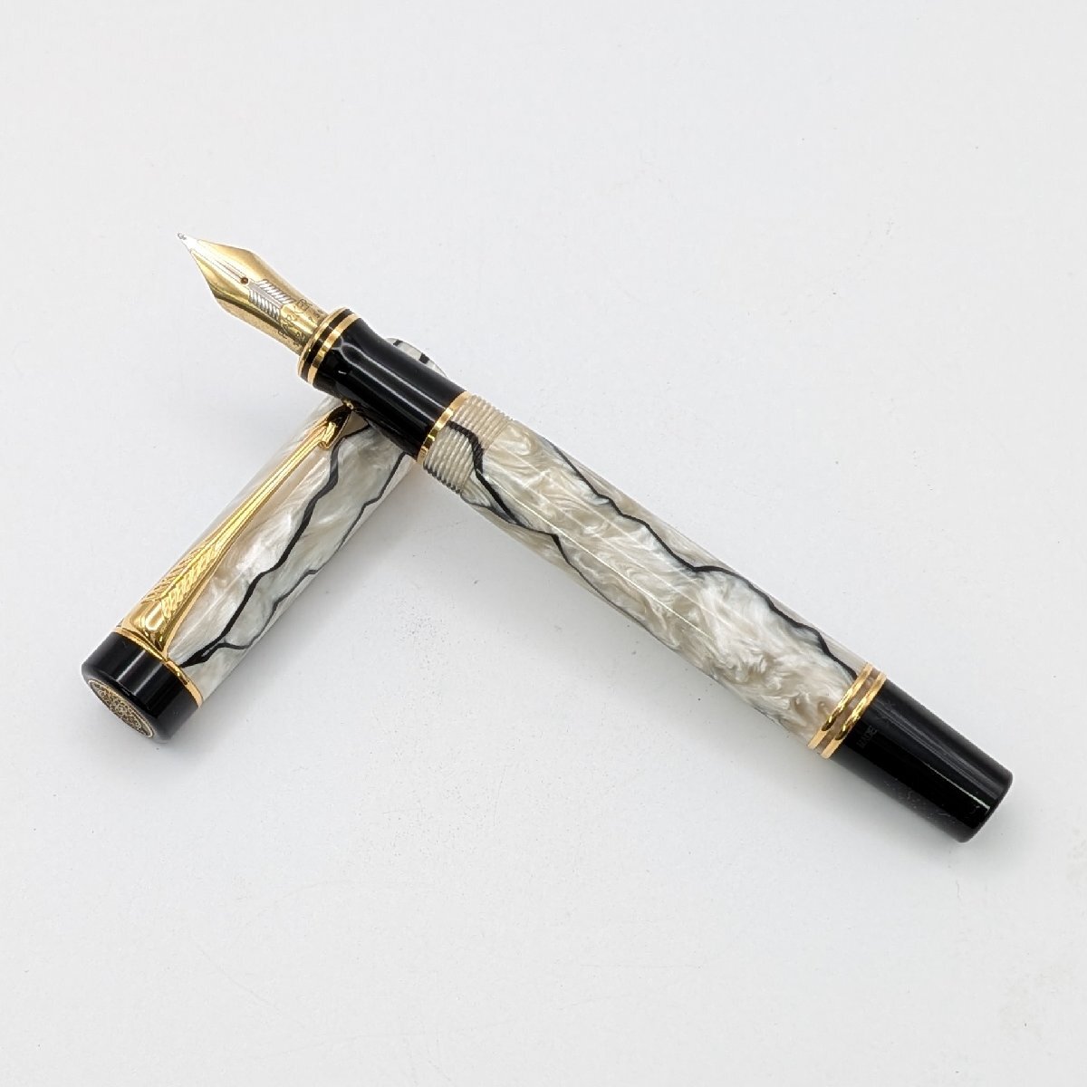 1円～/美品/PARKER/パーカー/DUOFOLD/デュオフォールド/マーブル×ゴールドカラー/ペン先/18K/750/万年筆/文房具/ジャンク/L002