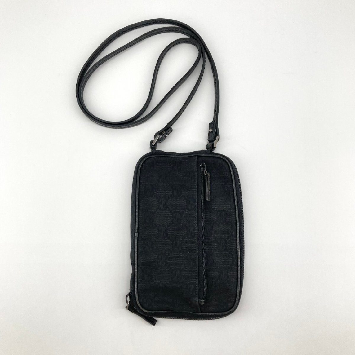 GUCCI GGキャンバス ショルダーバッグ