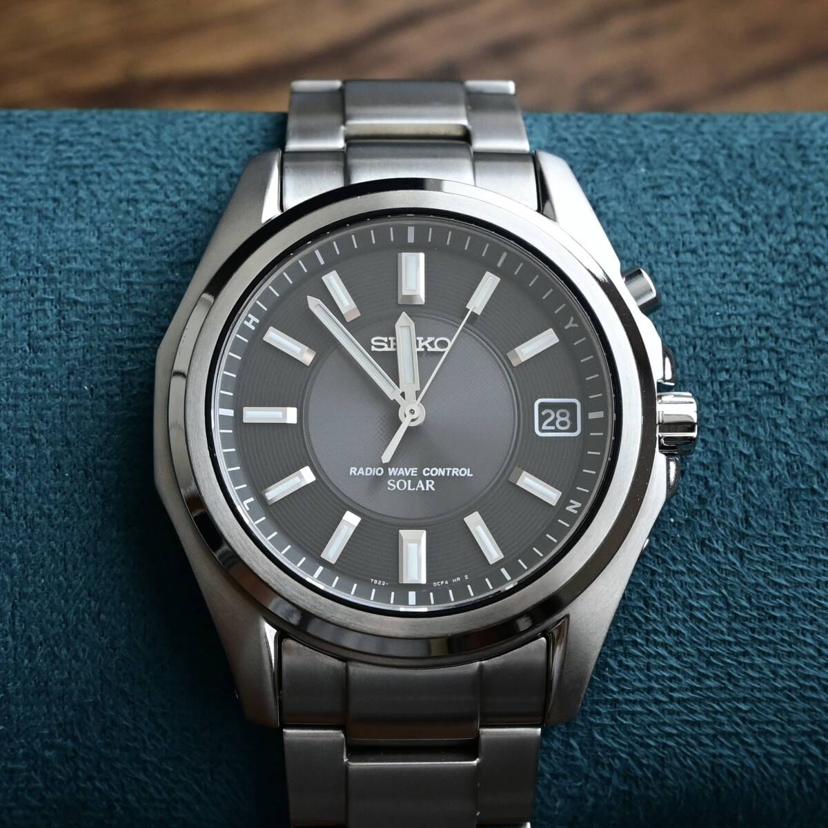 稼働品 SEIKO 電波 ソーラー 7B22-0BH0（チタン）