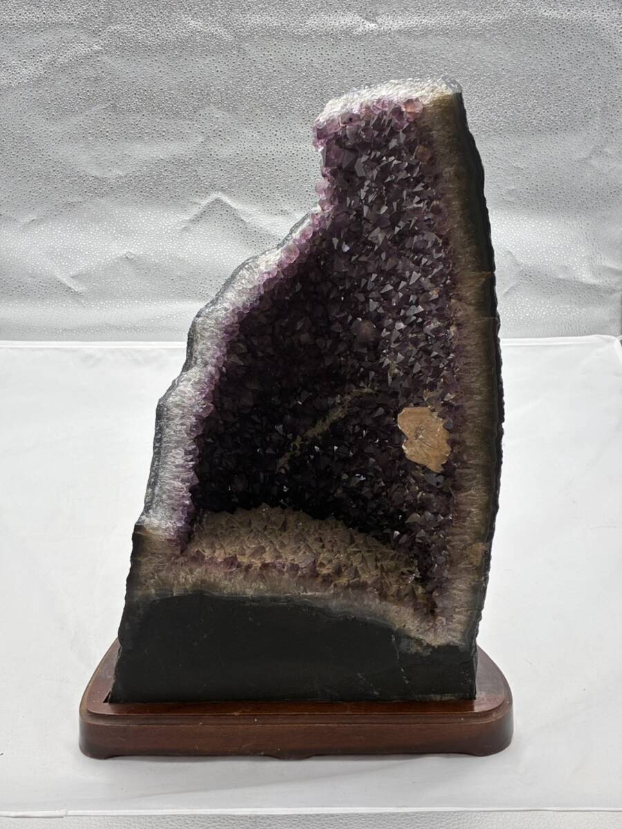 アメジスト クラスター 原石 アメジストドーム 方解石共生 ジオード 幅約30cm 高さ約50cm 約20.4Kg パワーストーン インテリア ♯1249