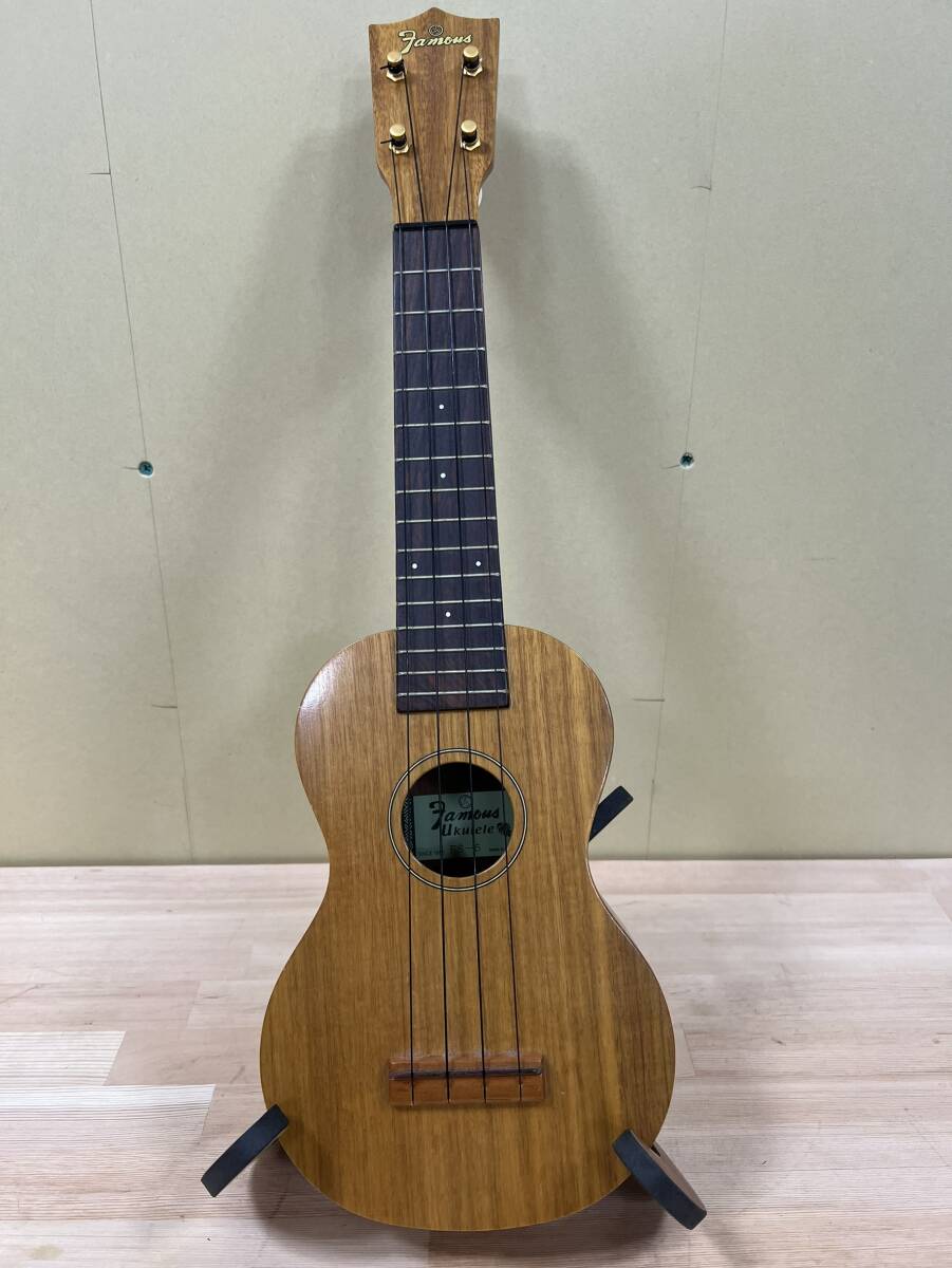 Famous Ukulele FS-5 フェイマス ウクレレ 台座付き 弦楽器 楽器 音楽 中古現状品 ＃2956
