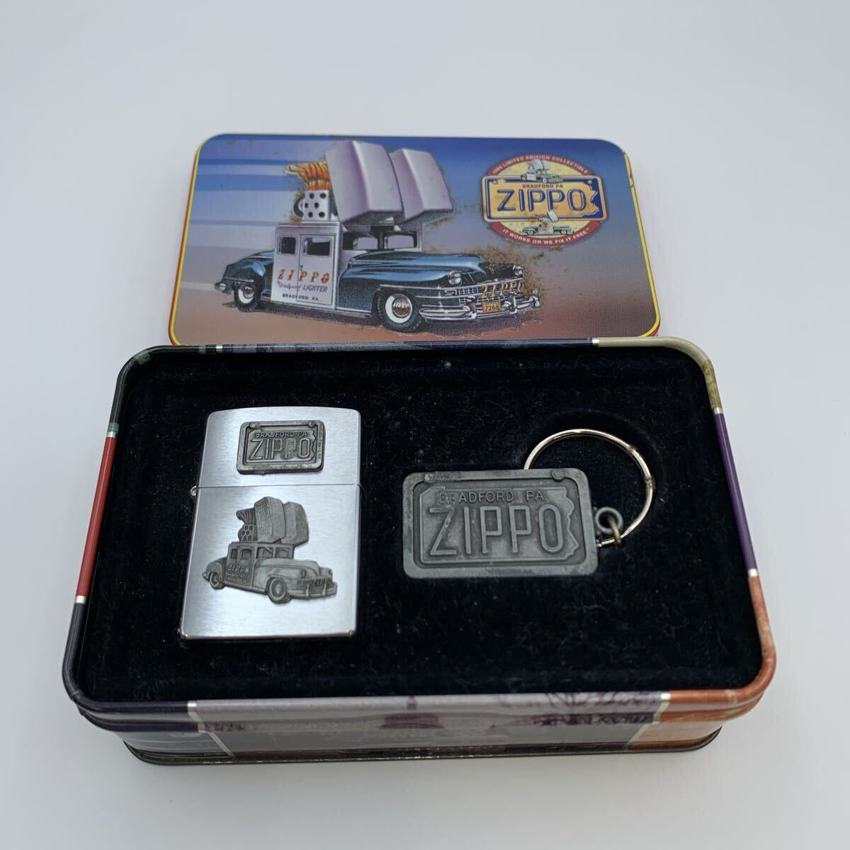 d09 Zippo ジッポ 50周年記念 ジッポカー ライター オイルライター コレクション コレクター 希少 限定缶ケース 喫煙具 現状品 着火未確認