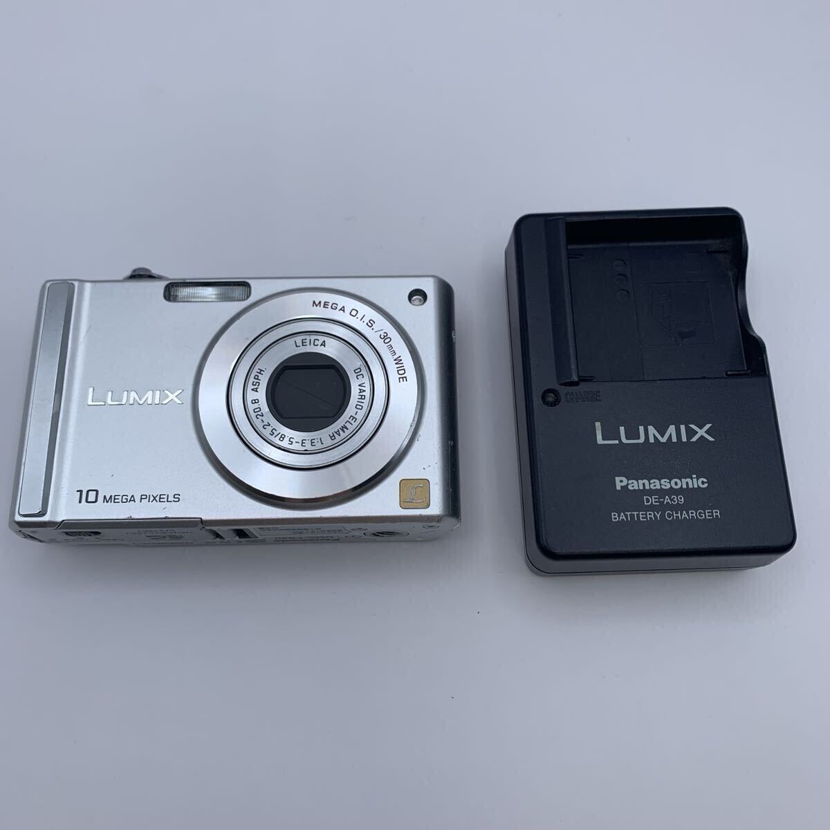 ny07 Panasonic LUMIX ルミックス DMC-FS20 シルバー LEICAレンズ 1000万画素 デジカメ オールドコンデジ レトロ 通電確認済 現状品