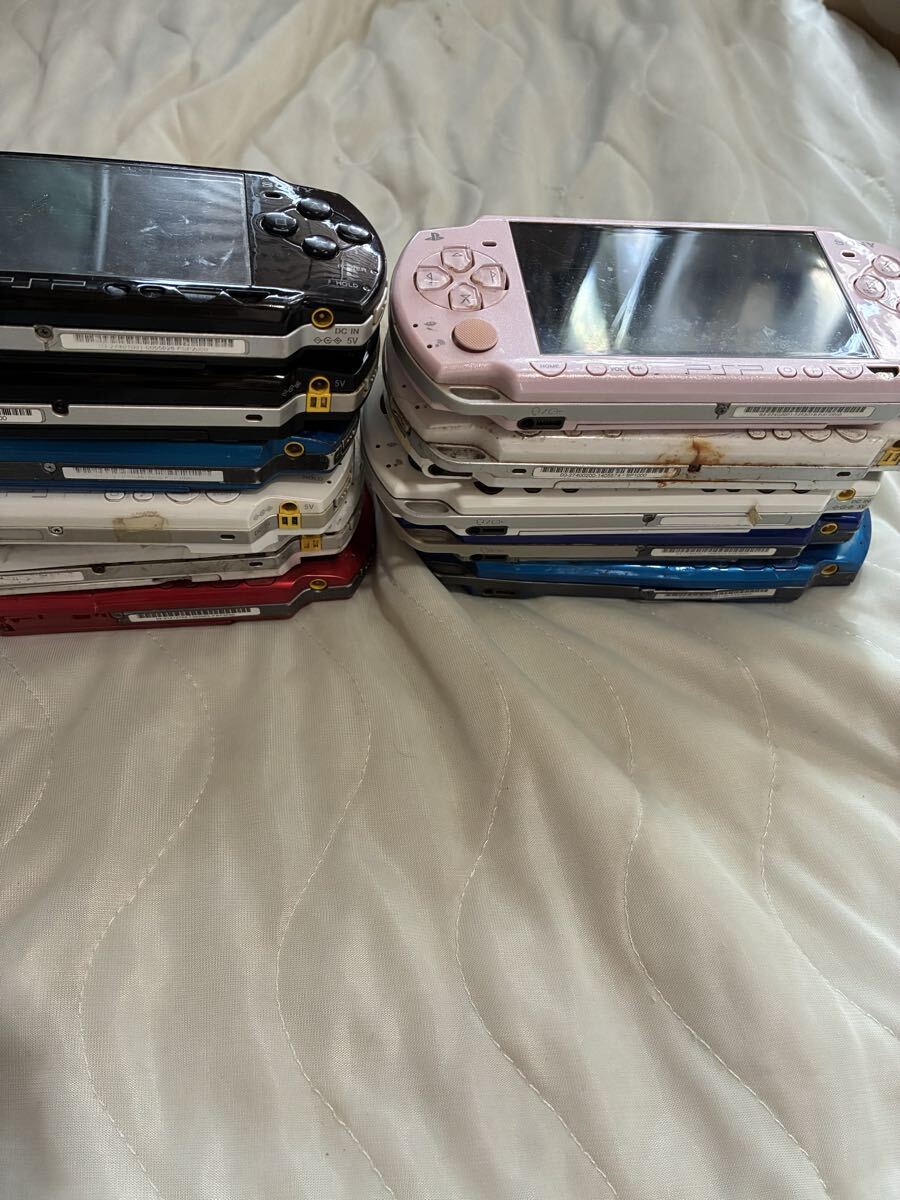 PSP-1000 4台　PSP-2000 4台　PSP-30003台