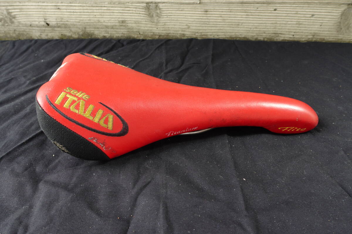 ★　セライタリア　フライトチタニウム　SELLE ITALIA FLITE TITANIUM サドル　レッド　★