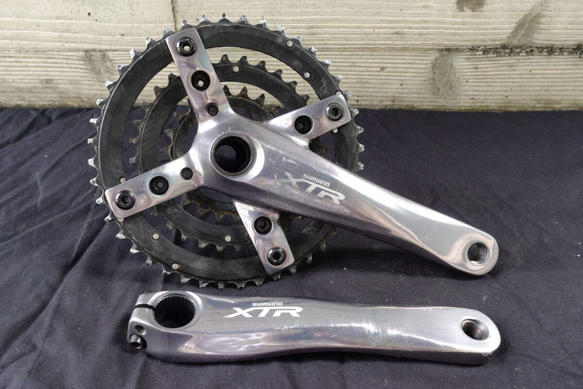 ★　シマノ　XTR　クランクセット　FC-M960　175ミリ　SHIMANO　BB・工具付属　★