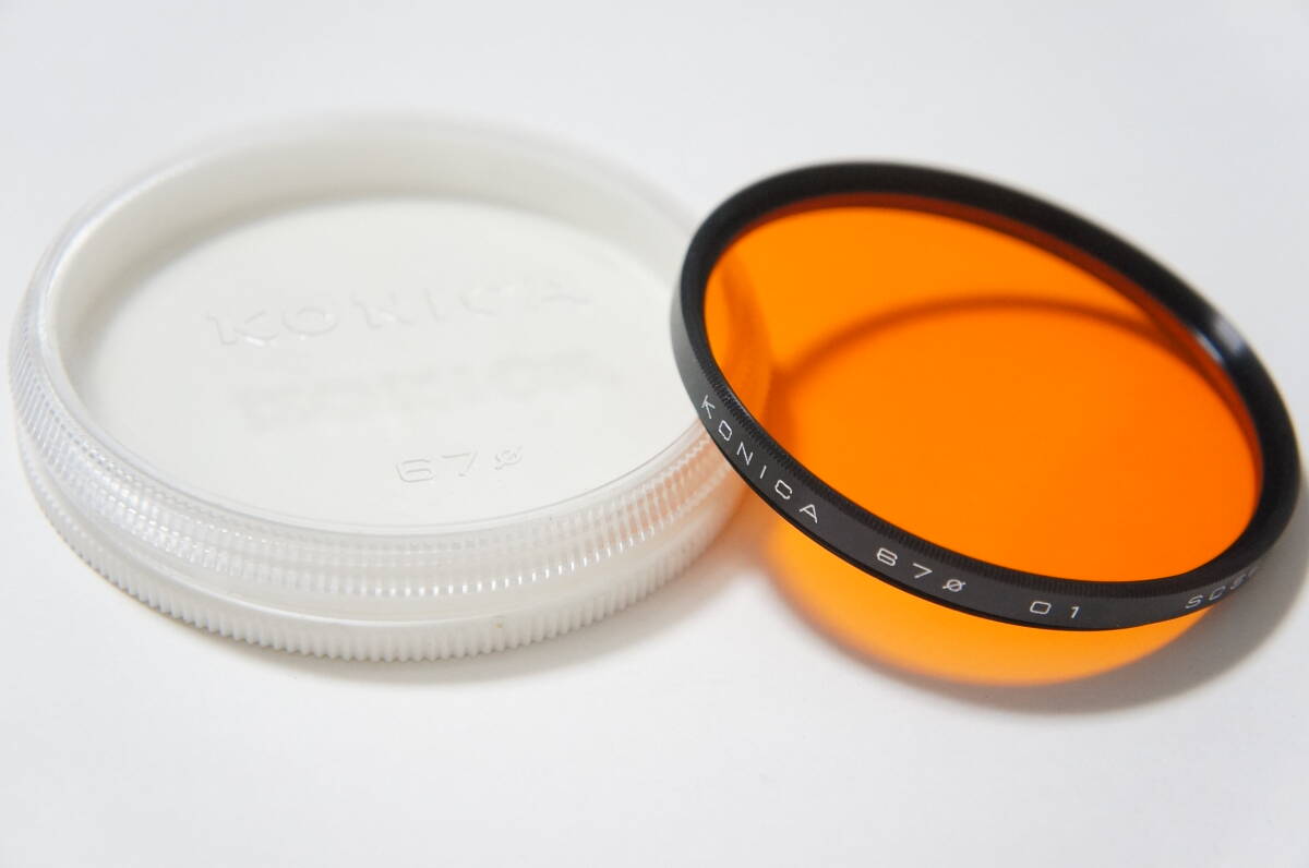 [67mm] KONICA O1 SO56.2C カラーフィルター プラケース付