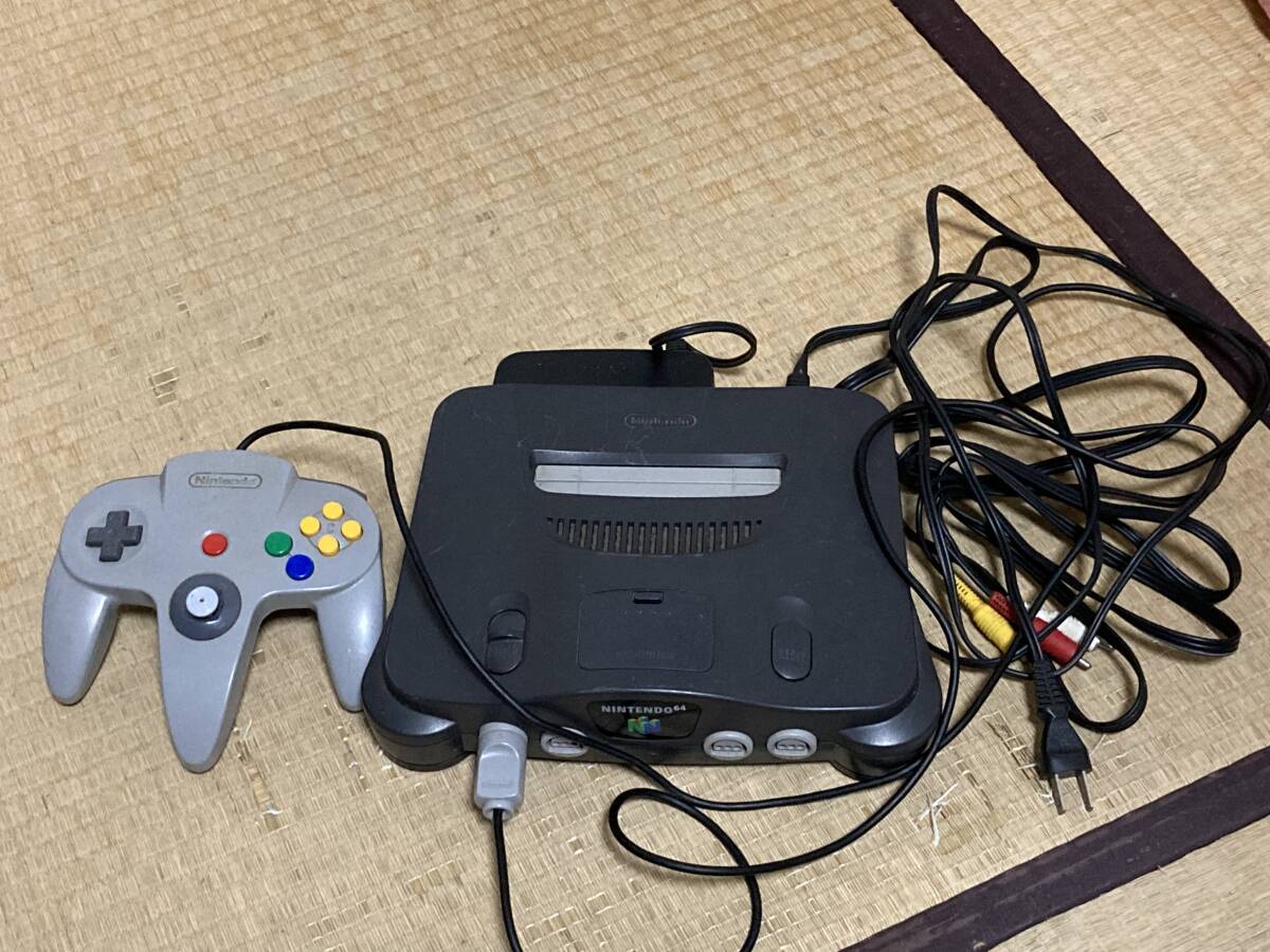 NINTENDO64 本体　一式　ゲーム可　中古品