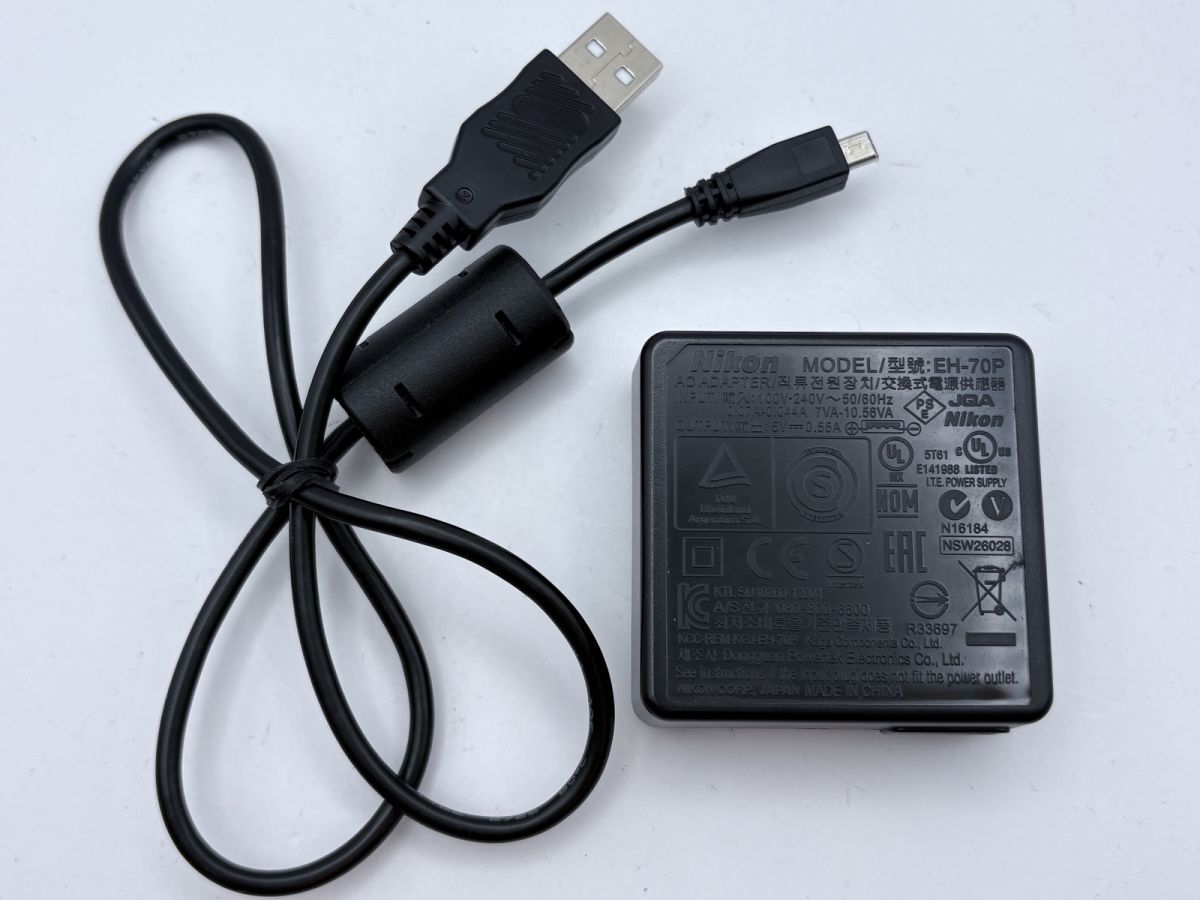 NIKON EH-70P 純正 動作品 バッテリー充電器 ニコン #008 #0081 #0121