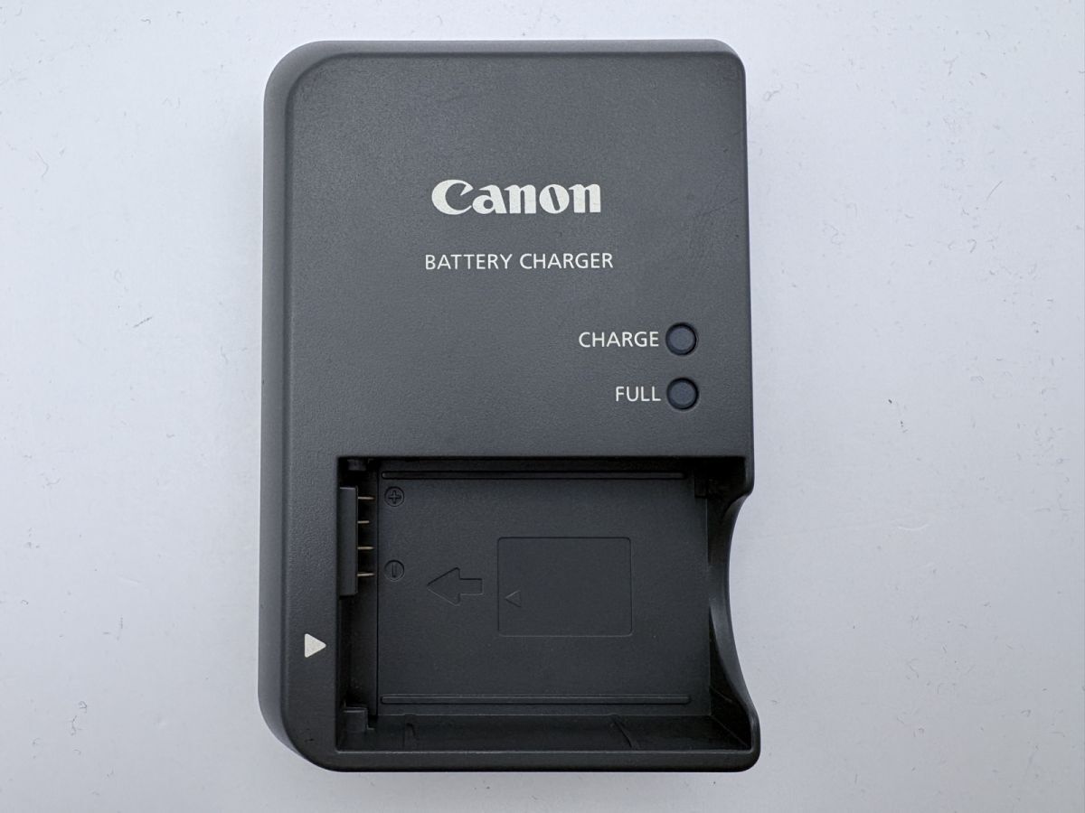 CANON CB-2LZ 純正 動作品 バッテリー充電器 キヤノン #0001 #0002 #0116