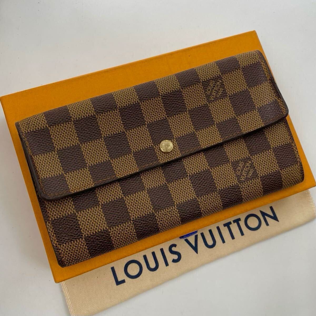 【ほぼ極美品】LOUIS VUITTON ルイ　ヴィトン ポルトフォイユ　サラ　ダミエ　長財布 カード入れ　二つ折り財布　ユニセックス　504