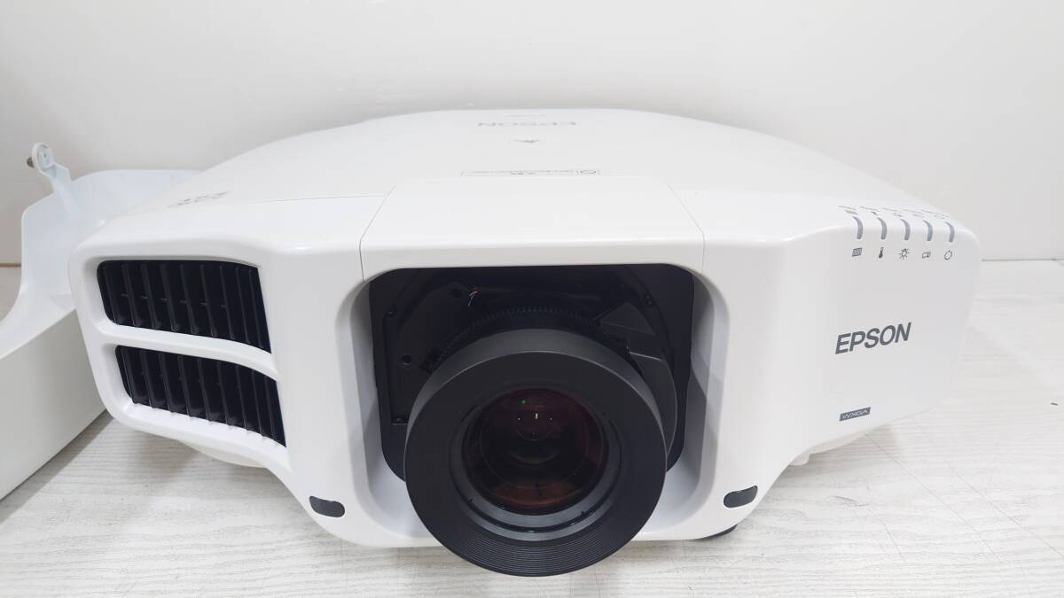 EPSON EB-G7000W 3LCD方式 プロジェクタ WXGA 6500ルーメン 使用時間3186時間 