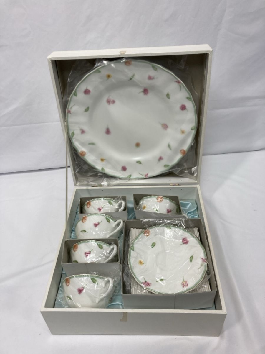 ・【未使用品】NORITAKE ノリタケ アペルト カップ&ソーサー 5客 洋食器