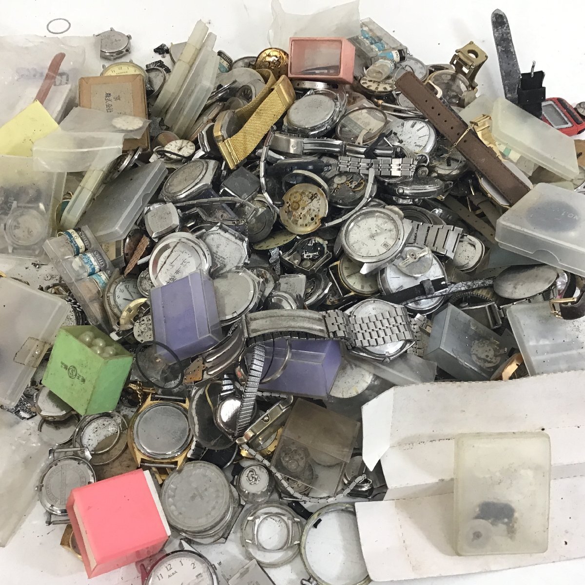 腕時計　パーツなど　男女混合　大量セット　現状品【同梱不可/売り切り/マサオカ08-07】