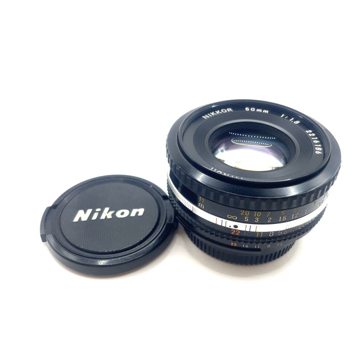 Nikon (ニコン) Nikkor 50mm F1.8 2216186 交換レンズ 単焦点 002