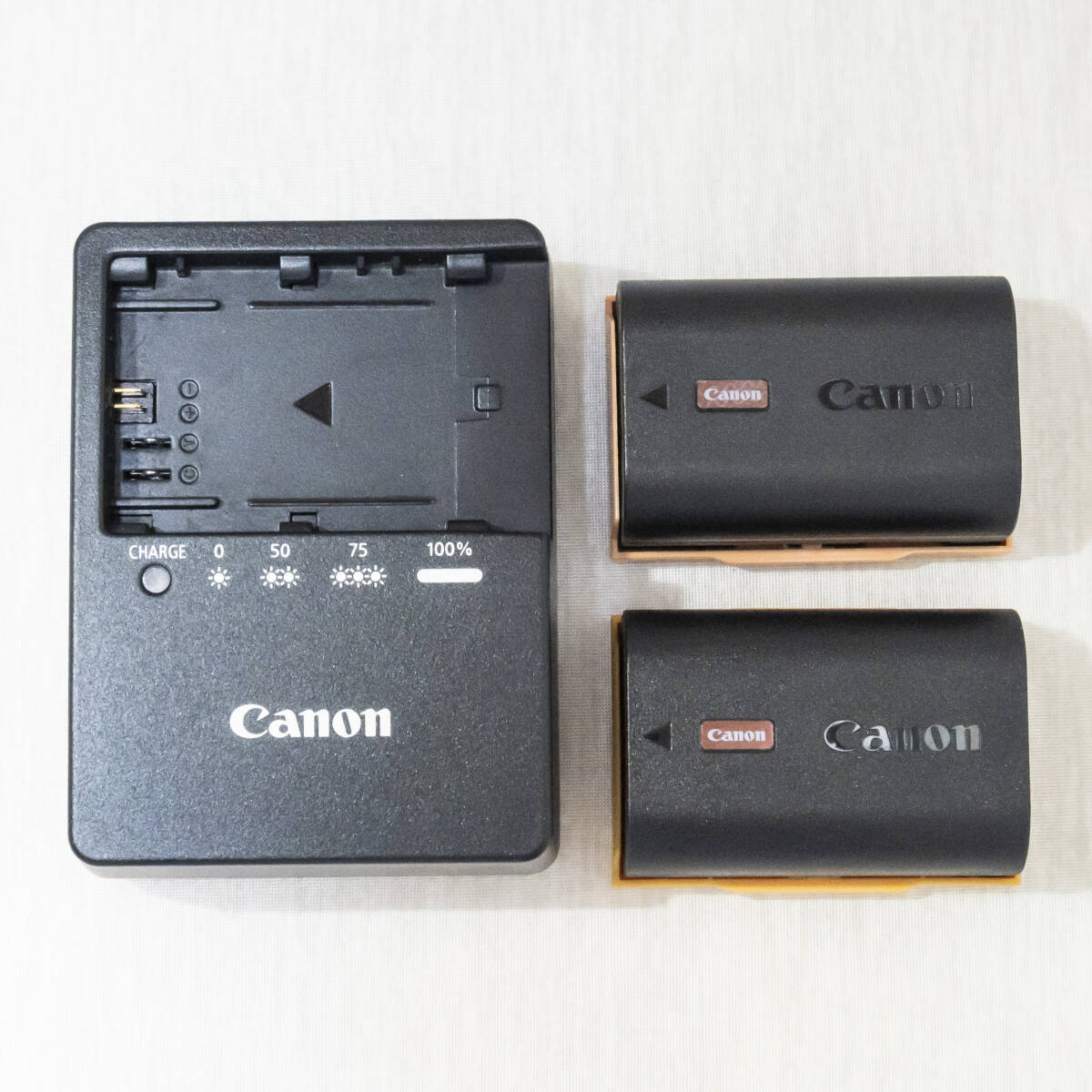 Canon バッテリーチャージャー LC-E6×1個 バッテリーパック LP-E6NH×2個