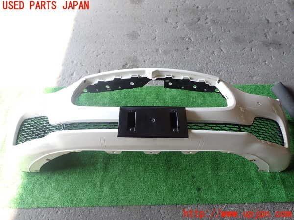 1UPJ-42361010]マセラティ・ギブリ(MG30A)フロントバンパー 中古