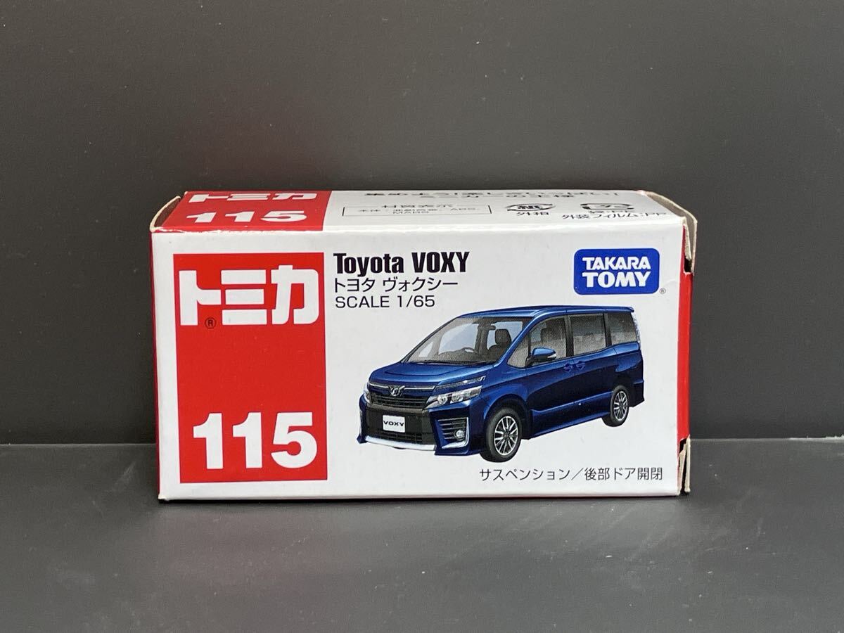 廃盤　絶版　トミカ No.115 トヨタ ヴォクシー 1/65 ミニカー