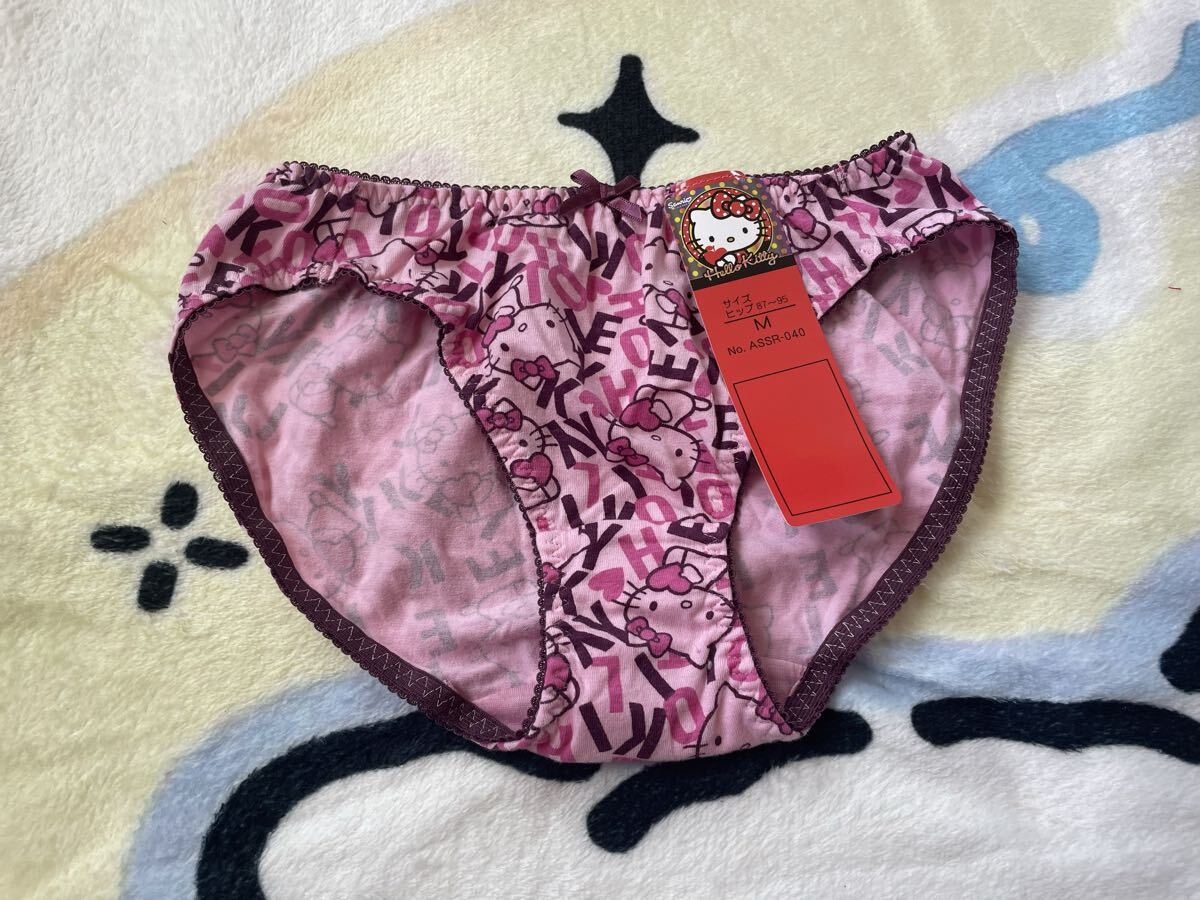 ハローキティ 可愛い　ショーツ Mサイズ ピンク サンリオ 下着　パンティ　新品