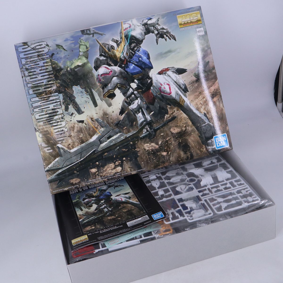 I8111 【未組立プラモデル】機動戦士ガンダム 鉄血のオルフェンズ ガンダム バルバトス ASW-G-08 MG 1/100 BANDAI バンダイ ガンプラ