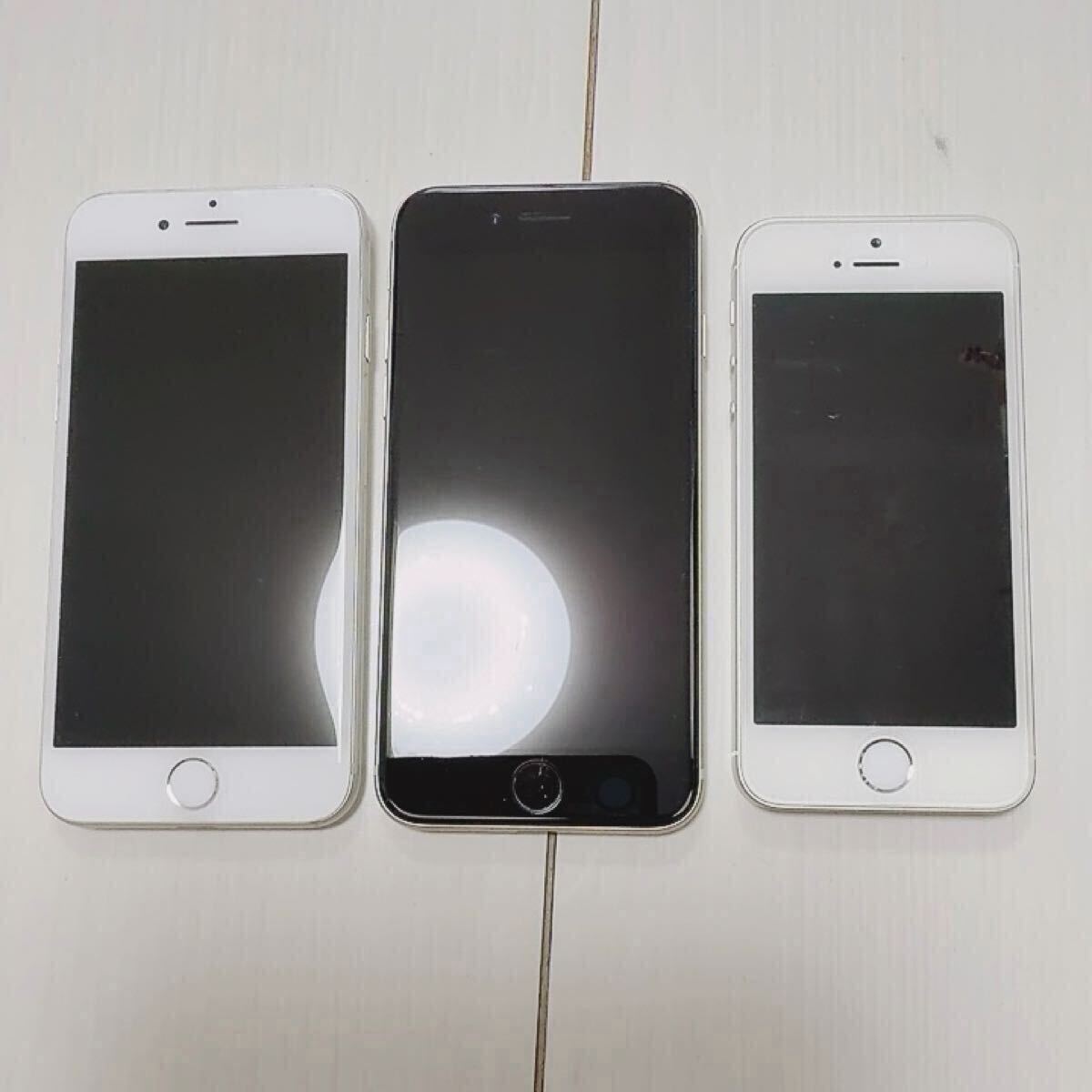 iPhoneSE2 iPhone7 iPhoneSE 本体　３点まとめ　まとめ売り　ジャンク　部品取り　ホワイト　シルバー