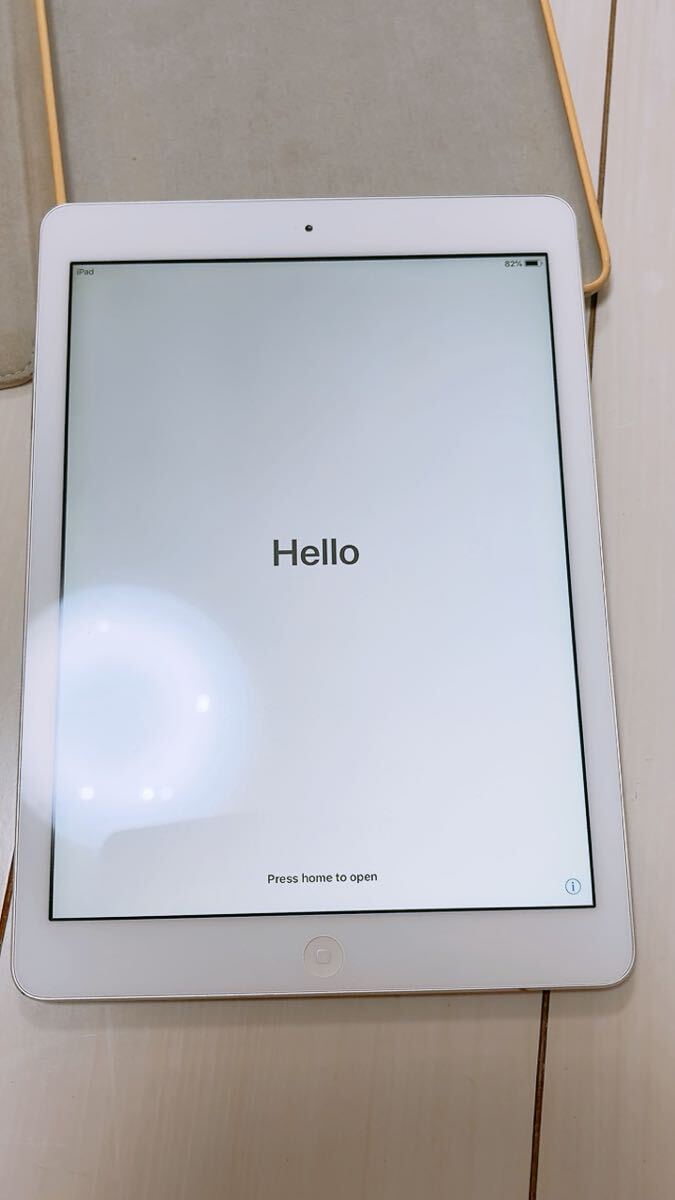 iPad Air 第1世代 Wi-Fiモデル A1474 シルバー 32GB 動作確認済みの美品