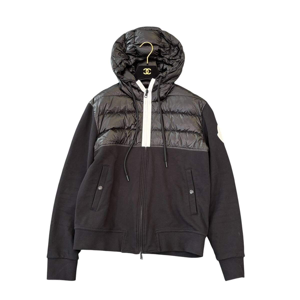 美品　MONCLER　モンクレール　ダウンジャケット　ダウンパーカー　黒　ブラック　Lサイズ　2019年モデル