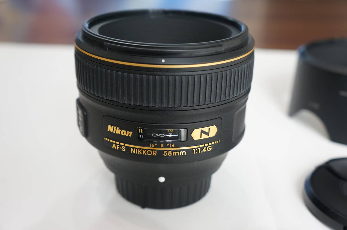 ニコン(NIKON)AF-S NIKKOR 58mm F1.4G Nコティング　きれい物です