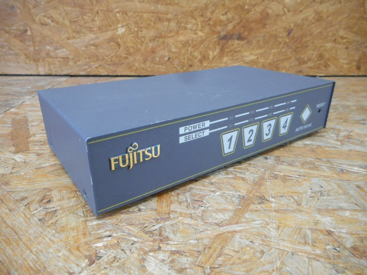 ◎ジャンク FUJITSU FS-1004AT シングルユーザー KVMスイッチ 現状品◎Z-4254