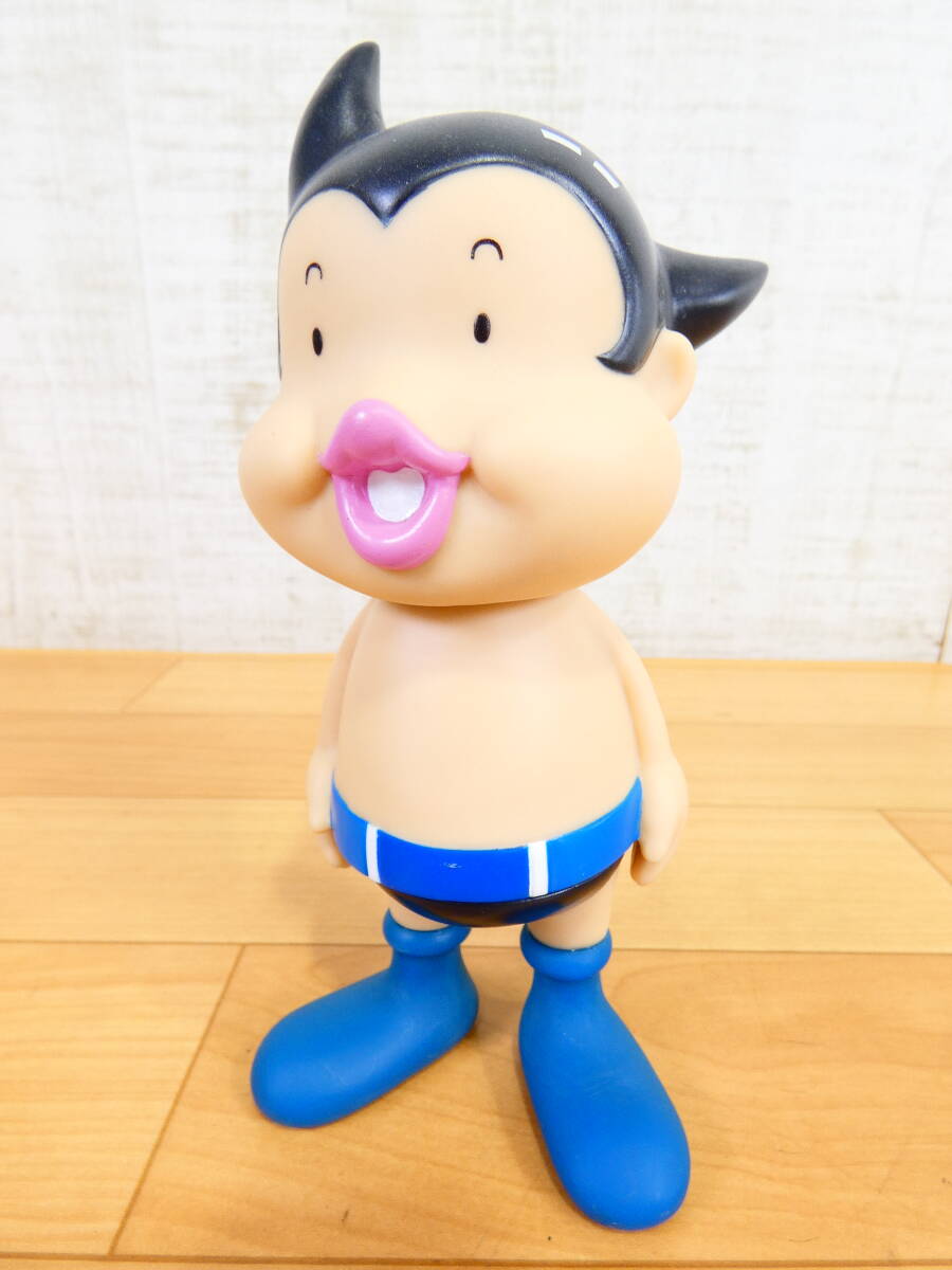 (S)◎ソフトバンクモバイル キャラクター玩具 ソフビフィギュア リリー・フランキー監修 アトムくん 全高約19cm ソフビ人形 ＠60(7)