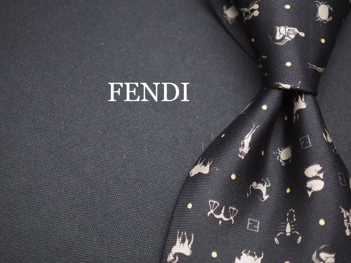 美品【FENDI フェンディ】 K 2040 SILK ブランド ネクタイ 古着 良品 転売 仕入
