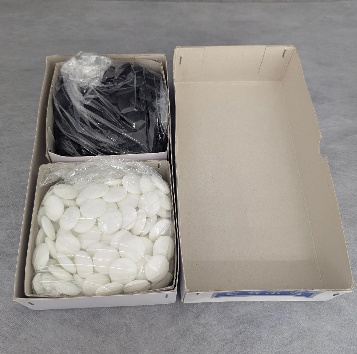 ① 未使用 新生碁石 椿 碁石 展示品　囲碁　碁石　ガラス製