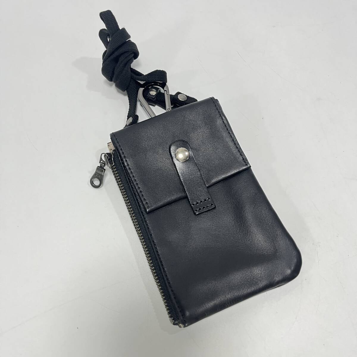【63385V】未使用 牛革 BAGGY PORT 2WEYミニショルダーバッグ スマホポーチ ブラック 斜め掛け メンズ