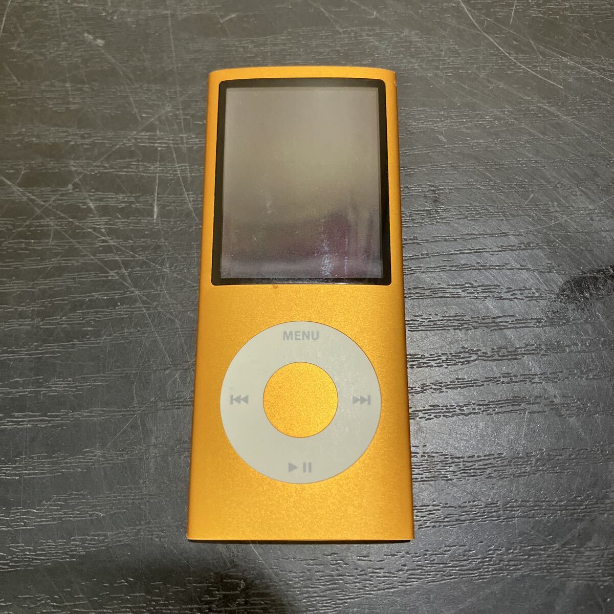 TKM958 Apple iPod nano A1285 8GB オレンジ 第4世代 アップル デジタルオーディオプレーヤー 動作未確認 現状品