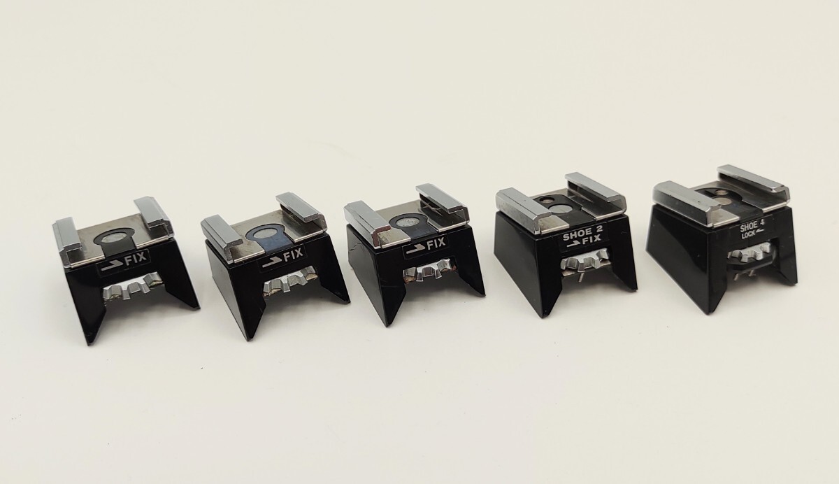 【ジャンク/まとめ】 OLYMPUS OM用 ホットシュー 5個セット（Shoe 1 ×3 / Shoe 2 ×1 / Shoe 4 ×1）★オリンパス