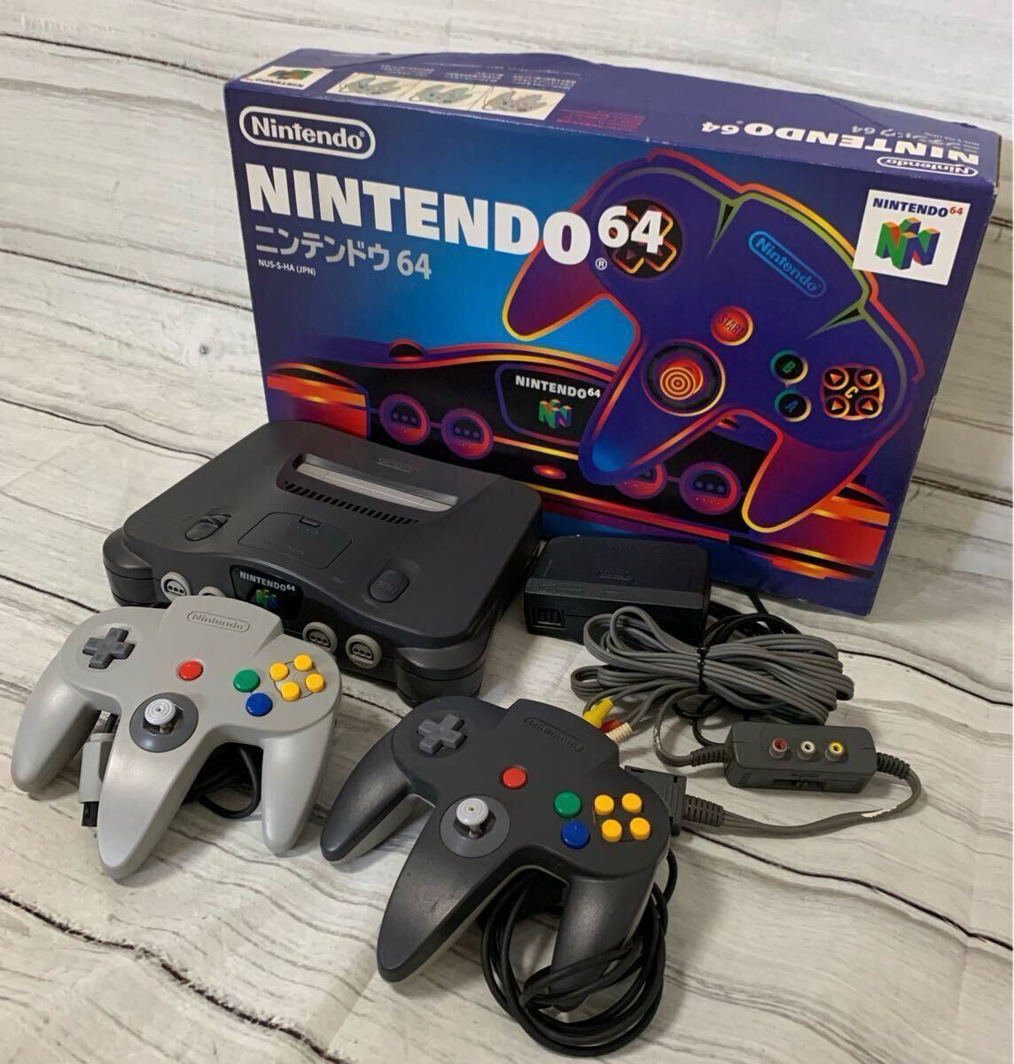 任天堂 NINTENDO64 本体 コントローラー2個付き コントローラーパック 箱付き 説明書 NUS-001 レトロ コレクション 現状品 通電確認 は