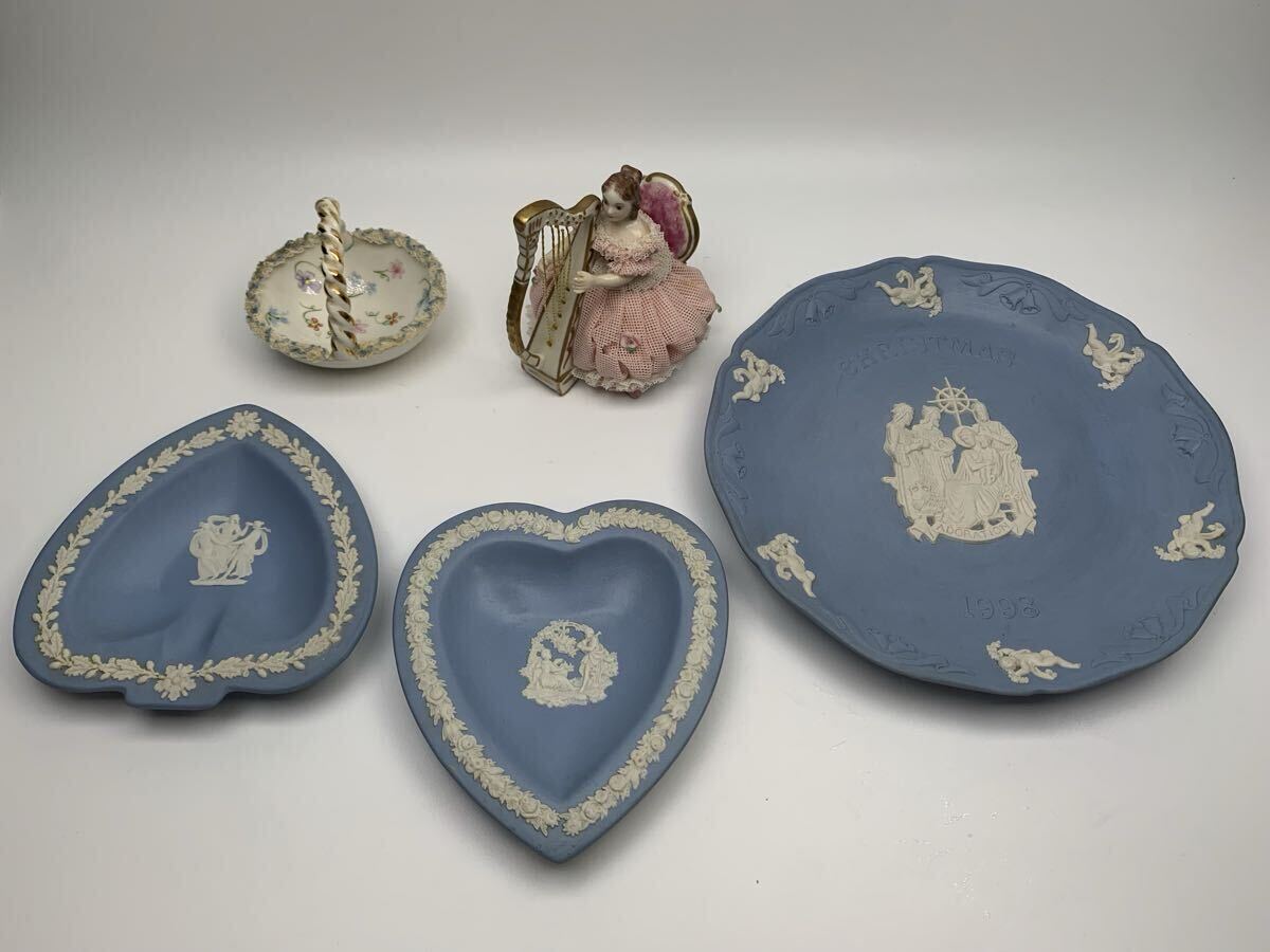 WEDGWOOD ウェッジウッド ジャスパー プレート セット クリスマスプレート レース人形 ミニバスケット西洋陶磁器 現状品 D は