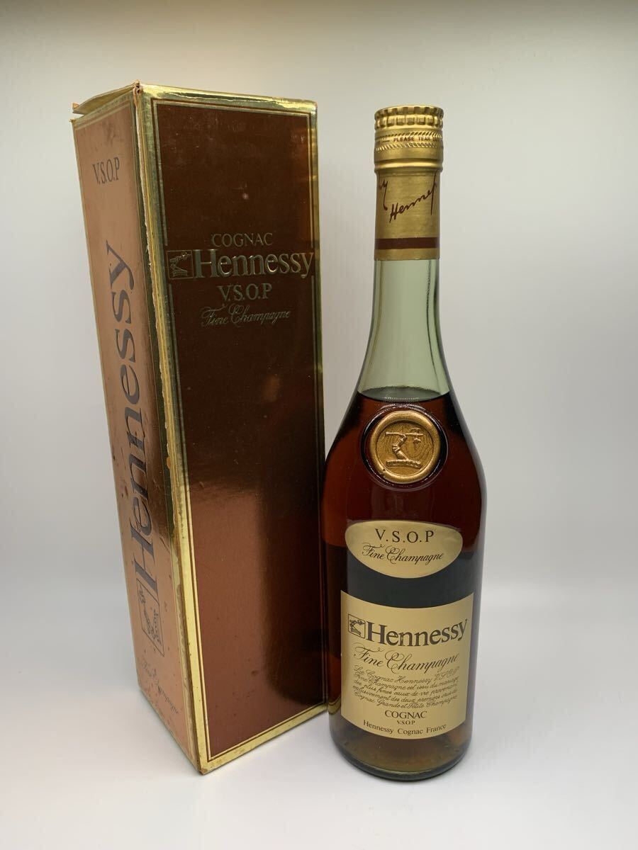 へネシー VSOP フィーヌシャンパーニュ 700ml 40% 箱付き コニャック ブランデー Hennessy V.S.O.P Fine Champagne 現状品 未開栓　は