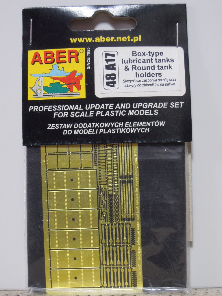 ABER 1/48 A17 - Box-type lubricant tanks & Round tank holders