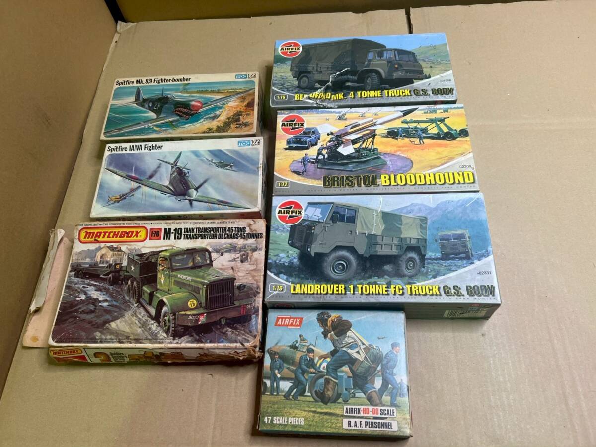 7＃W/J260L エアフィックス FROG R.A.F.Personnel M19-45トン戦車輸送トレーラー ランドローバー1tトラックG.Sボディ等7点現状/未確認 100S