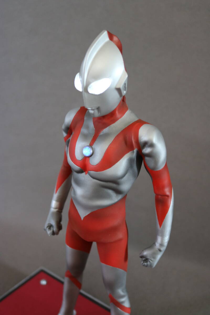 初代ウルトラマンBタイプ 電飾完成品 (1990年頃・ビリケン商会製ソフビキット・旧Bタイプ)