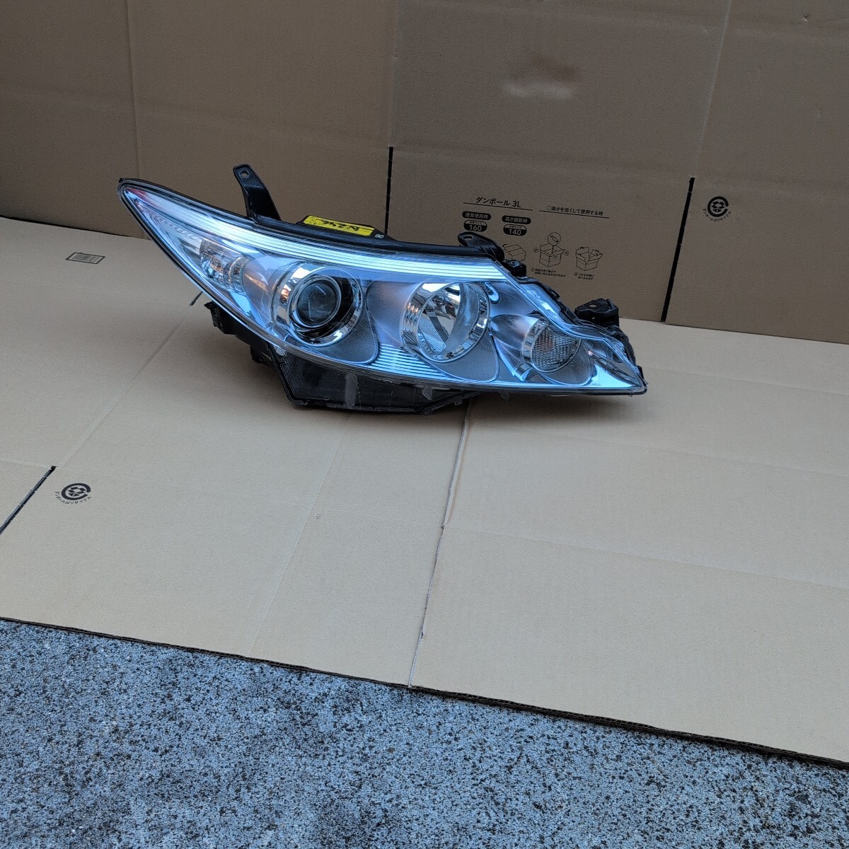 トヨタ エスティマ 50系 中期 後期 純正 HID ヘッドライト 右側のみ KOITO 28-217
